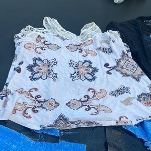 This is a beautiful shirt and could wear like on dates and something special.
